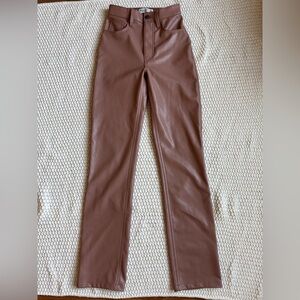 The 90’s straight ultra high rise Leather pants - Abercrombie and Fitch
